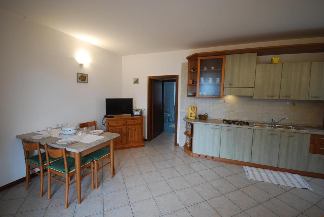 Appartamento Angelica 3 - Theater Home Тиняле Екстериор снимка